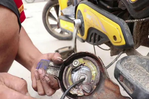 巢湖市电动车刹车故障